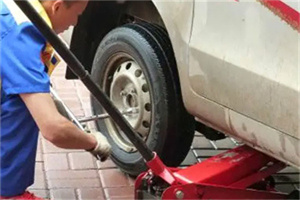 武鸣附近拖车24小时服务热线电话